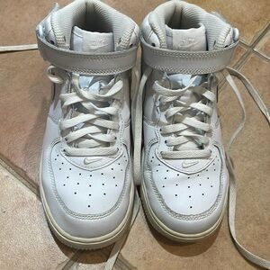 White kids girls Nike high tops size 2